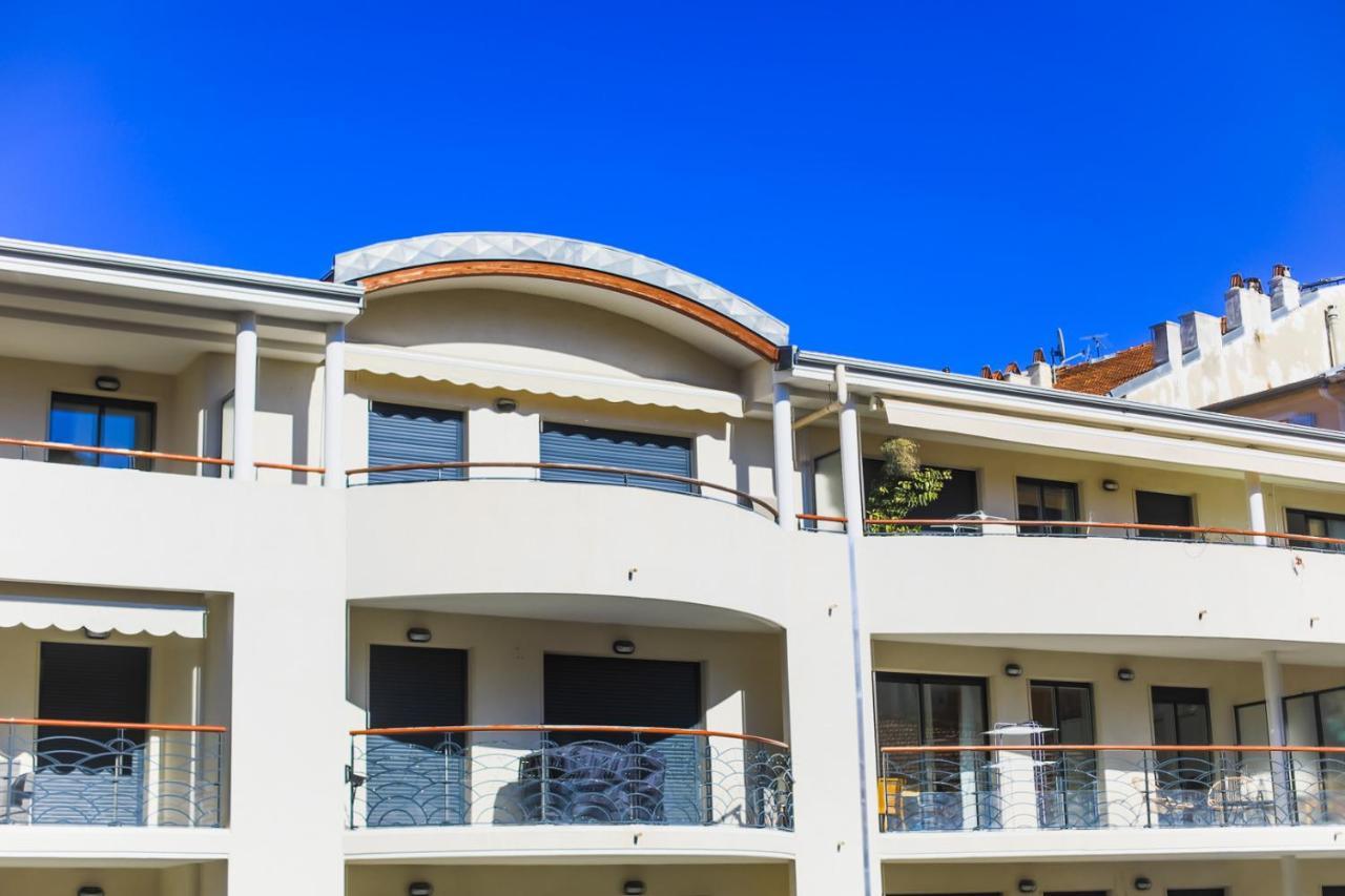 Palais Liberte Apartment Nisa Exterior foto